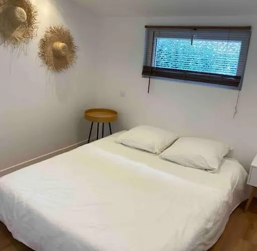 Jolie Maison A 5mins Des Plages Et Du Βίλα *