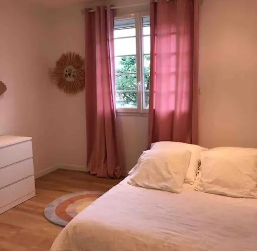 Jolie Maison A 5mins Des Plages Et Du Βίλα